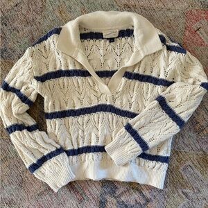 Universal Thread V-Neck Sweater in Cream and Navy